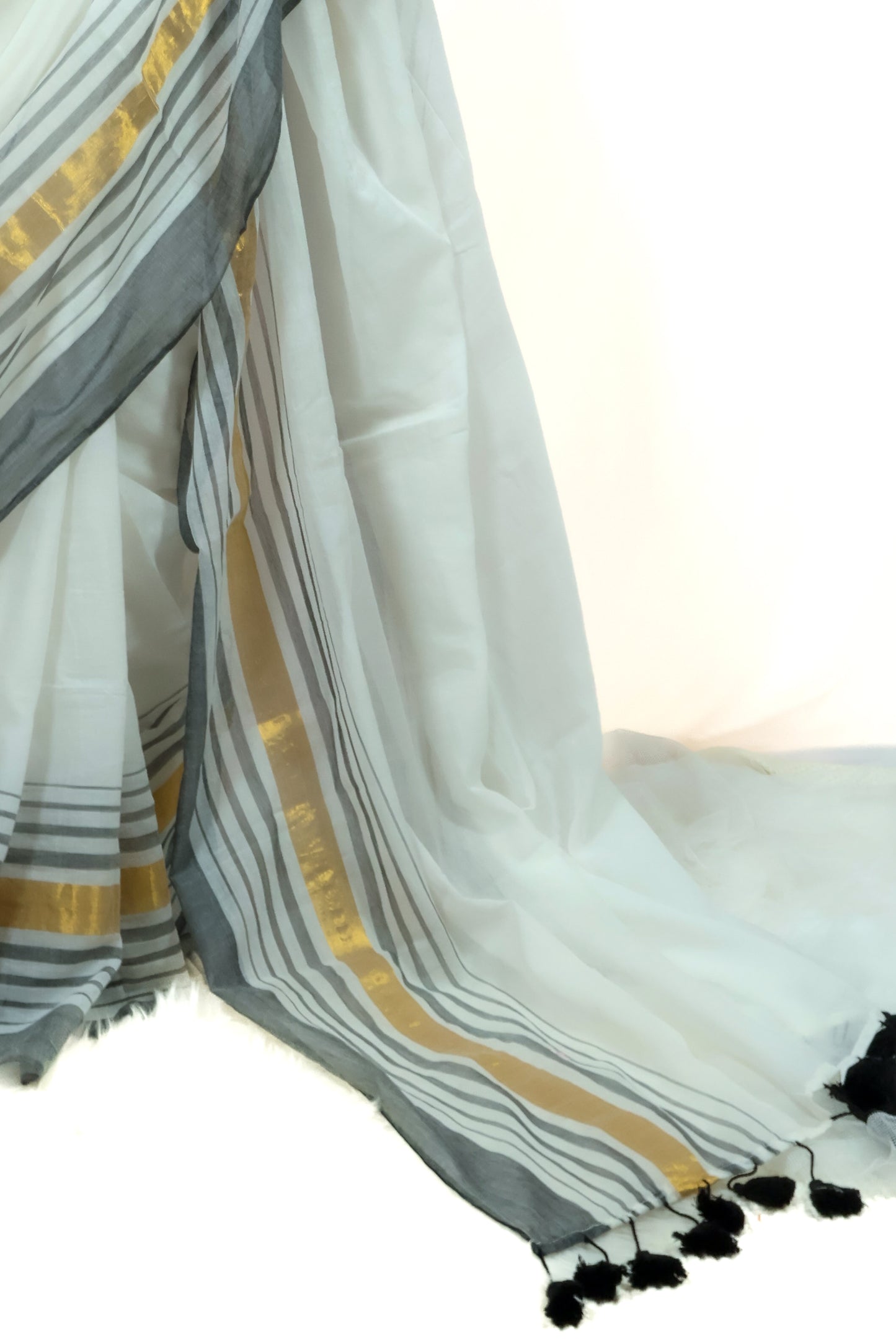Off white & ash color mul cotton saree-S212