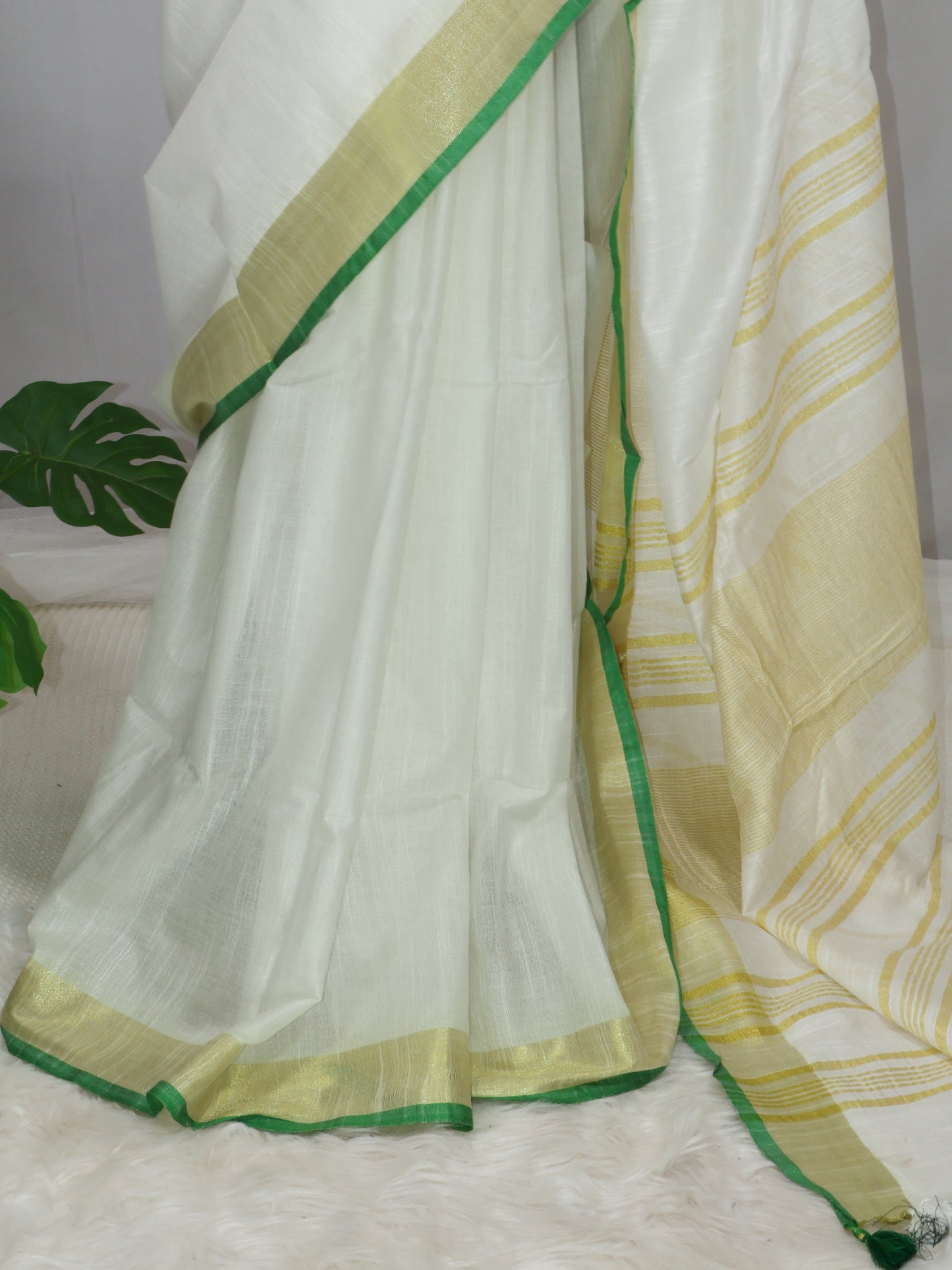 Cotton linen green & white saree-S131