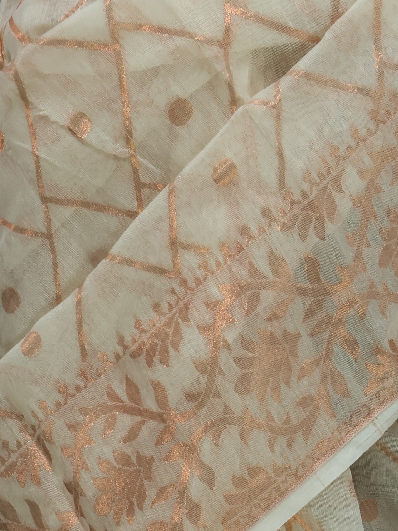 Off white Soft Bengal Dhakai silk saree -S128