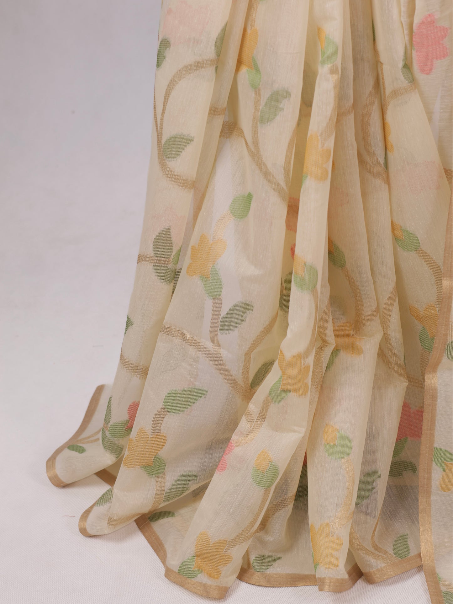 Ivory Phool Jamdani-Off-White Jamdani Cotton Silk Saree