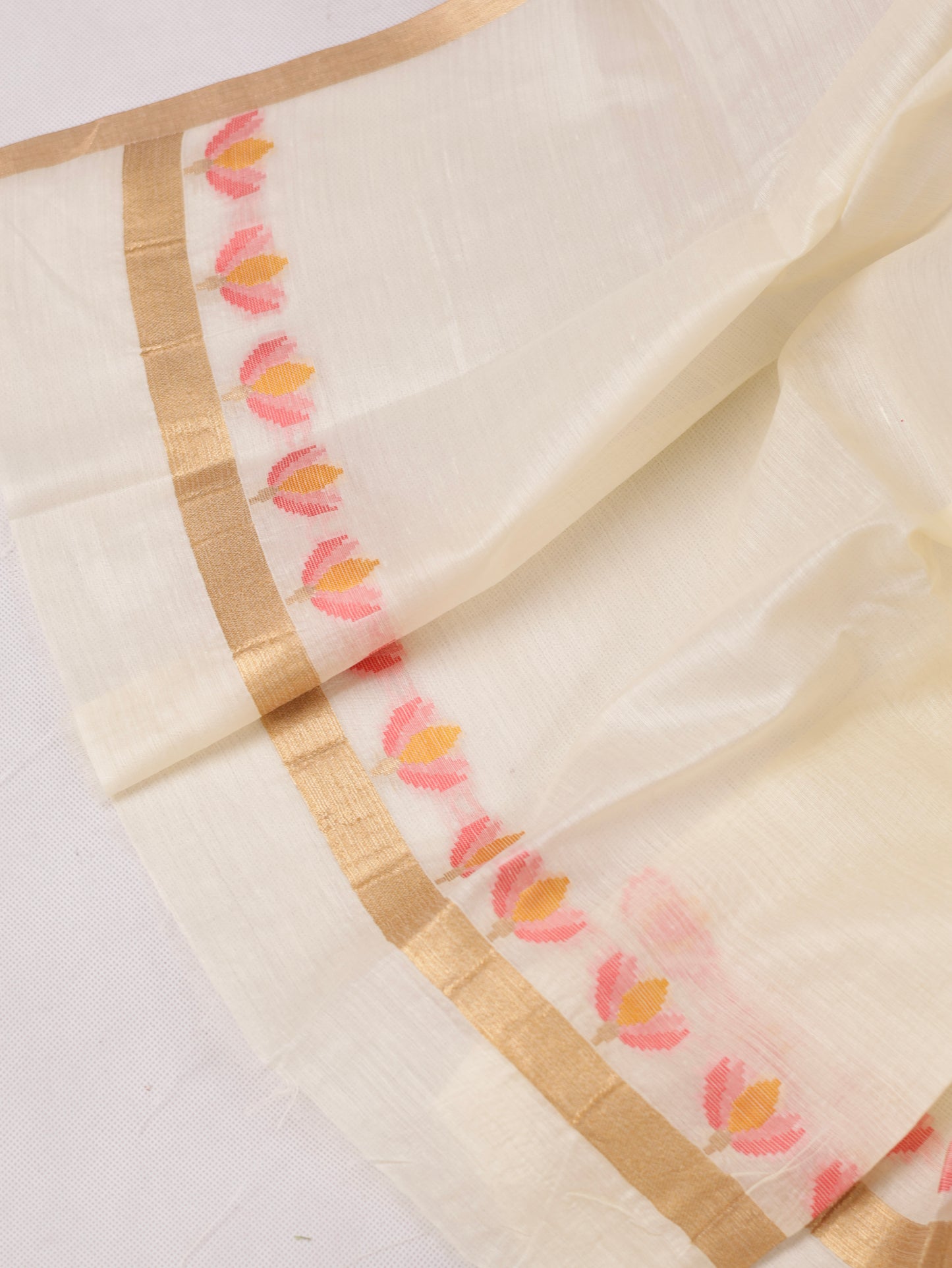 Ivory Lotus Jamdhani -Cotton Silk Saree