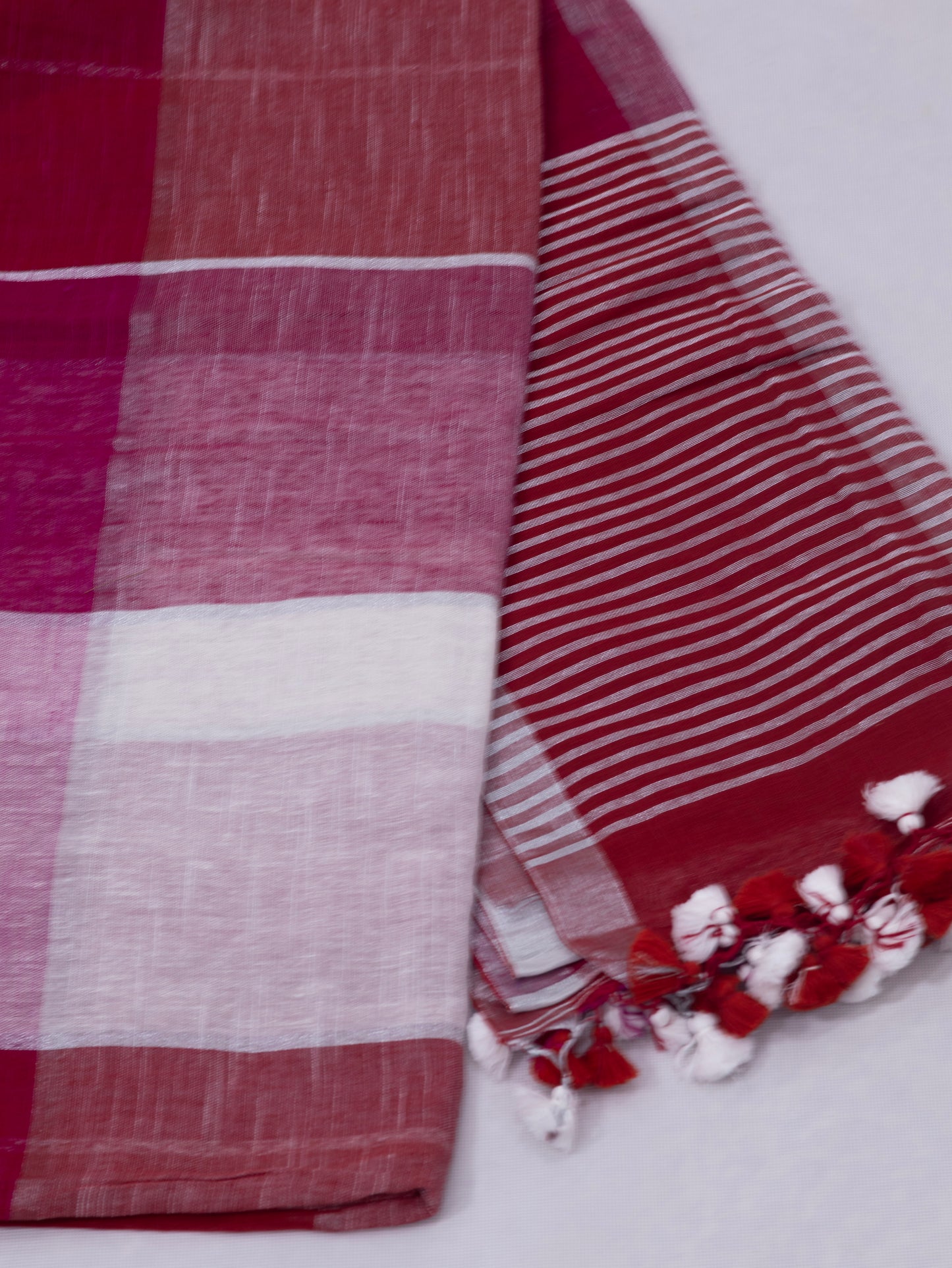 Red & pink silver box linen saree-S222