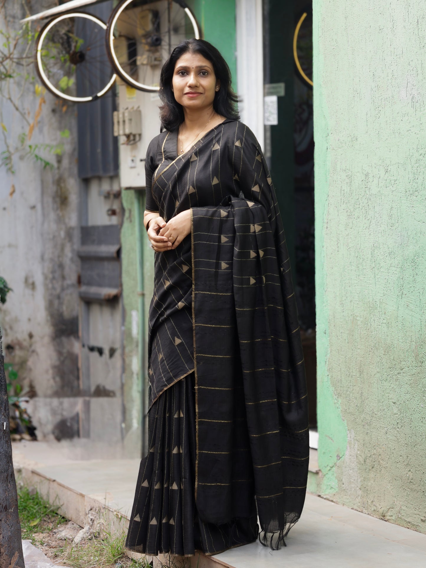 Noir Rekha Bhagalpuri Silk Saree