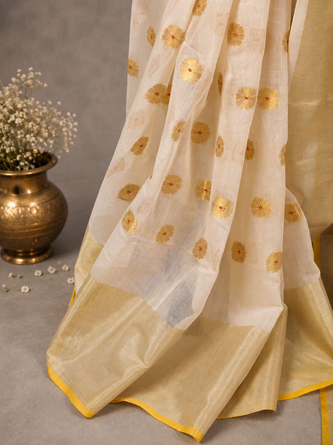 Suvarna Aanchal – Banarasi Cotton Silk Saree