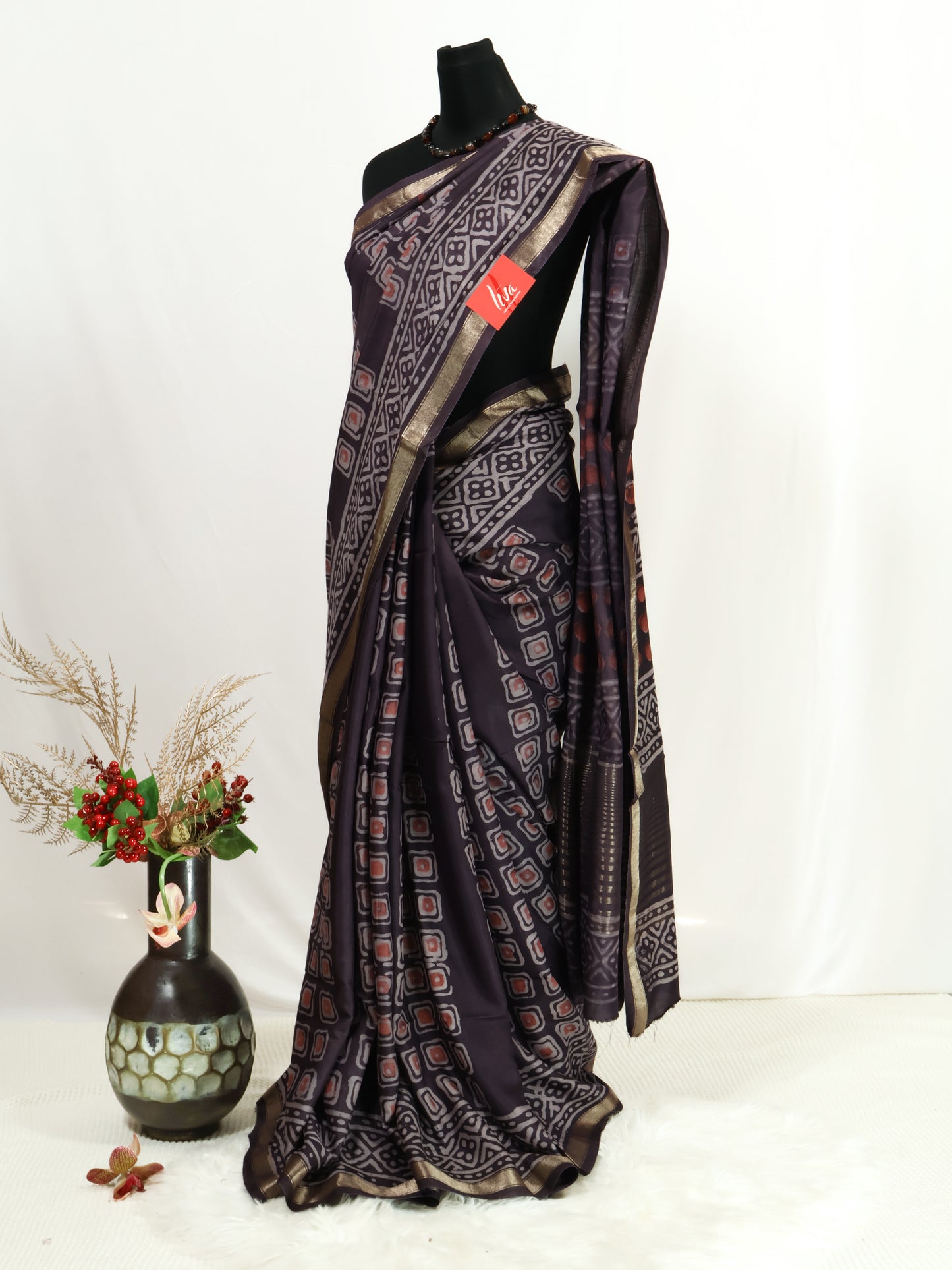 Cream color handloom crepe silk saree-S155