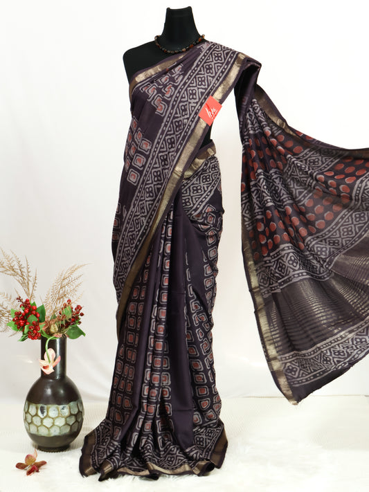 Cream color handloom crepe silk saree-S155