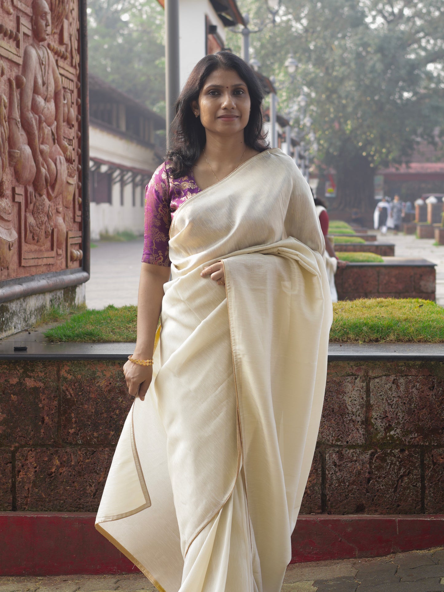 Ivory Lavender Muse- linen tissue saree with lavender blouse