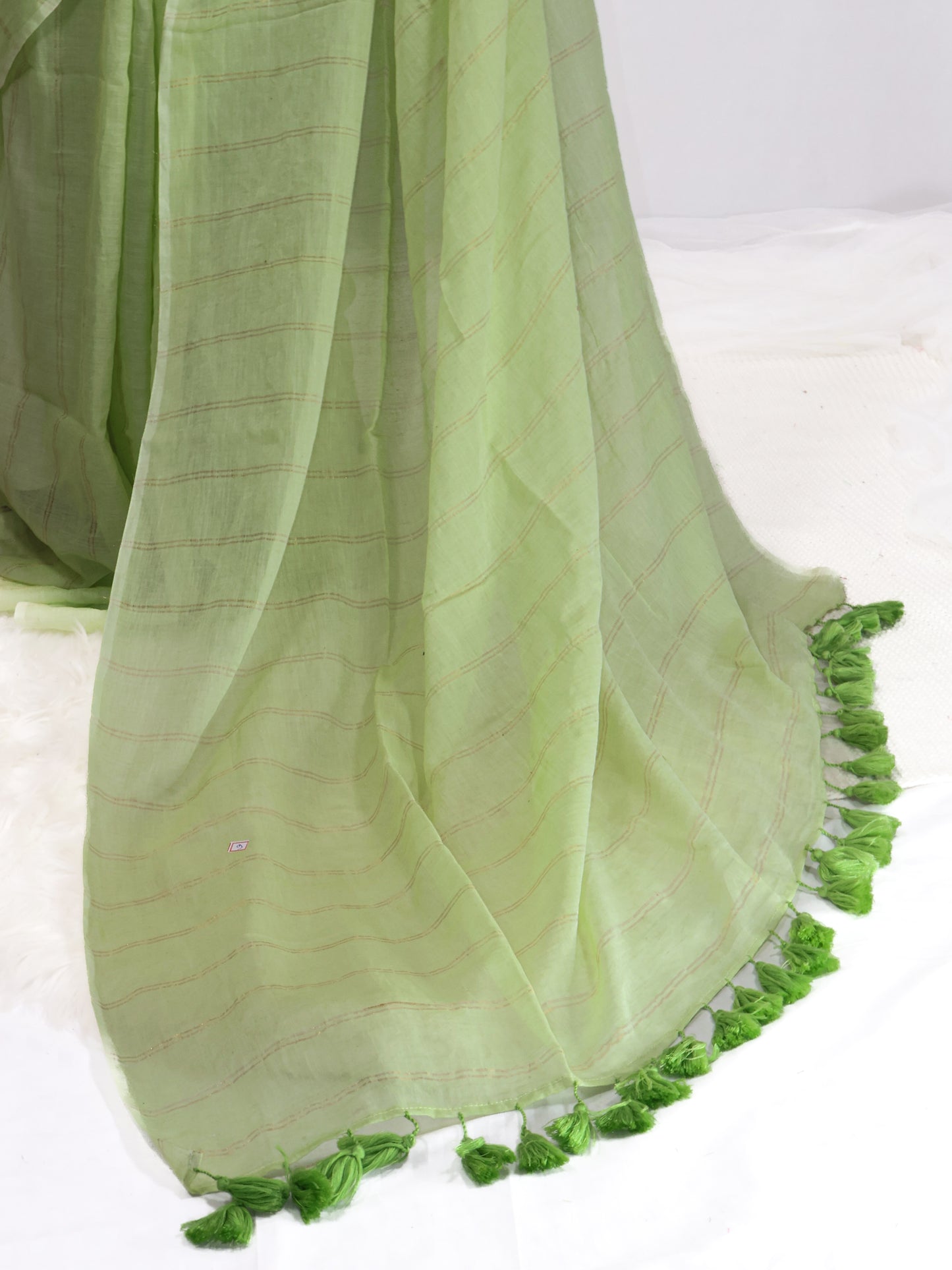 Green goldenbody stripe mul cotton saree-S204