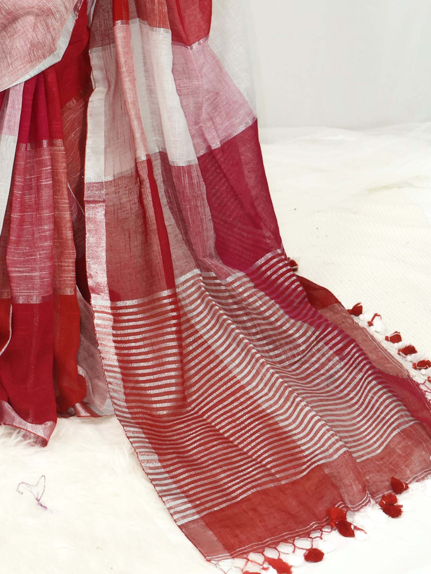 Red & pink  silver box linen saree-S222