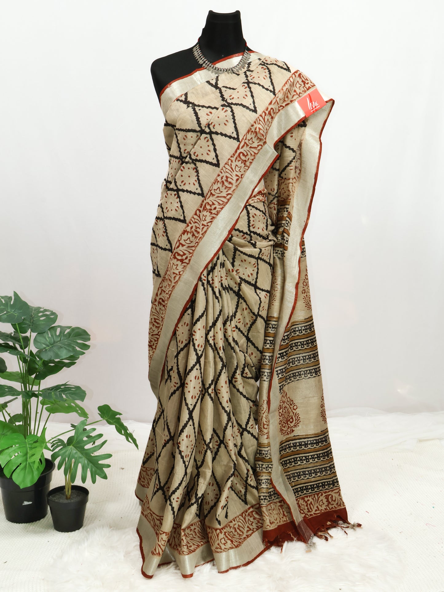 Bagru/dabu printed Linen-cotton saree-S151